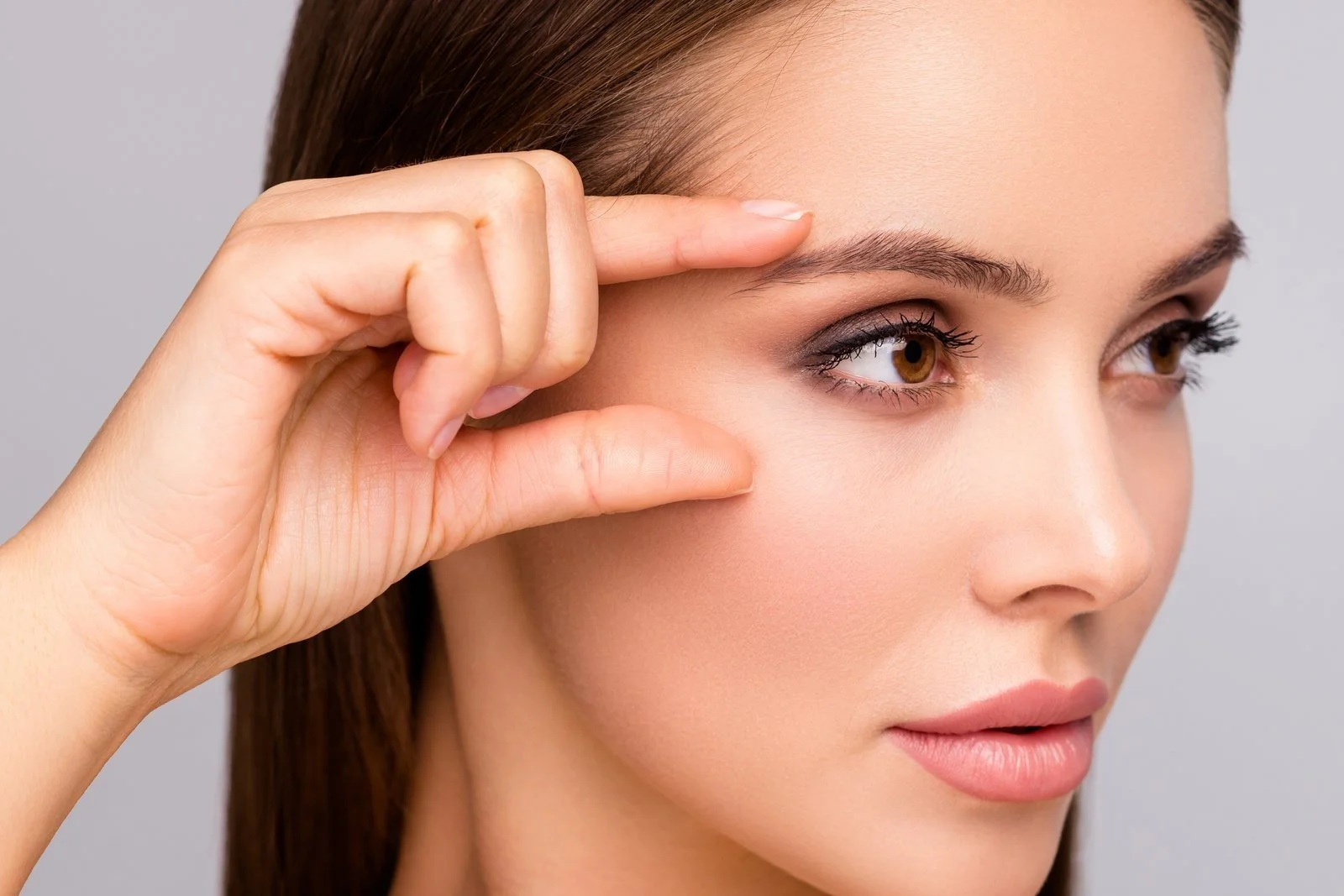 Adobe+Stock+Image+Model+Eyebrows