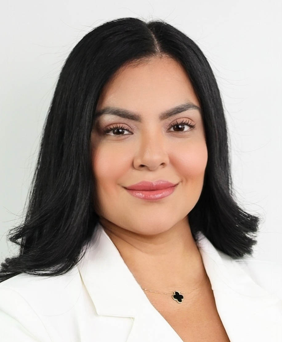 Maria Jaramillo (new headshot & title) Aesthetic Nurse